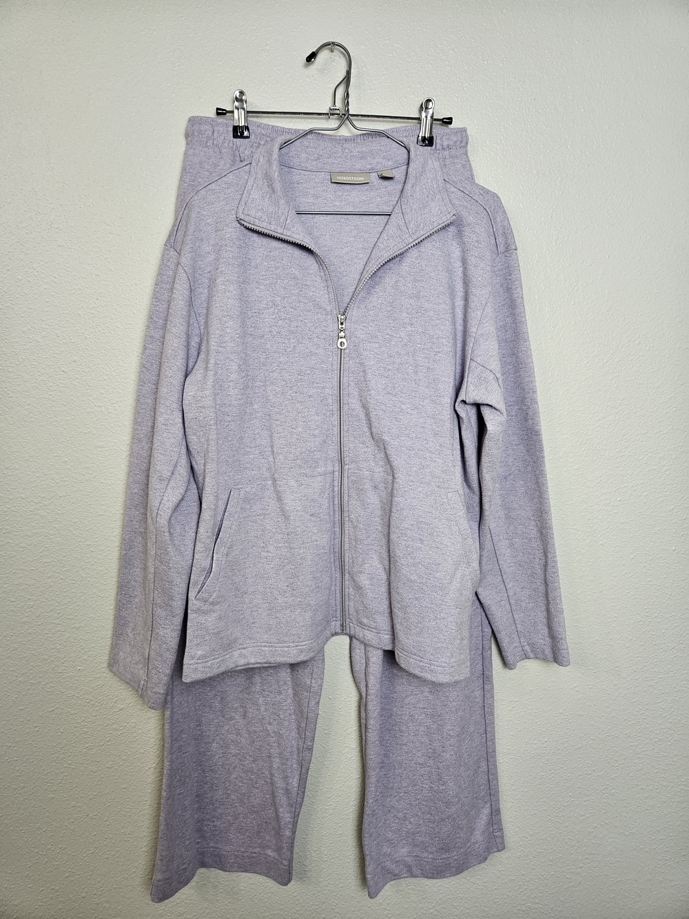 Nordstroms 2 Piece Lavender Purple Zip Up Sweatsuit Set Size M